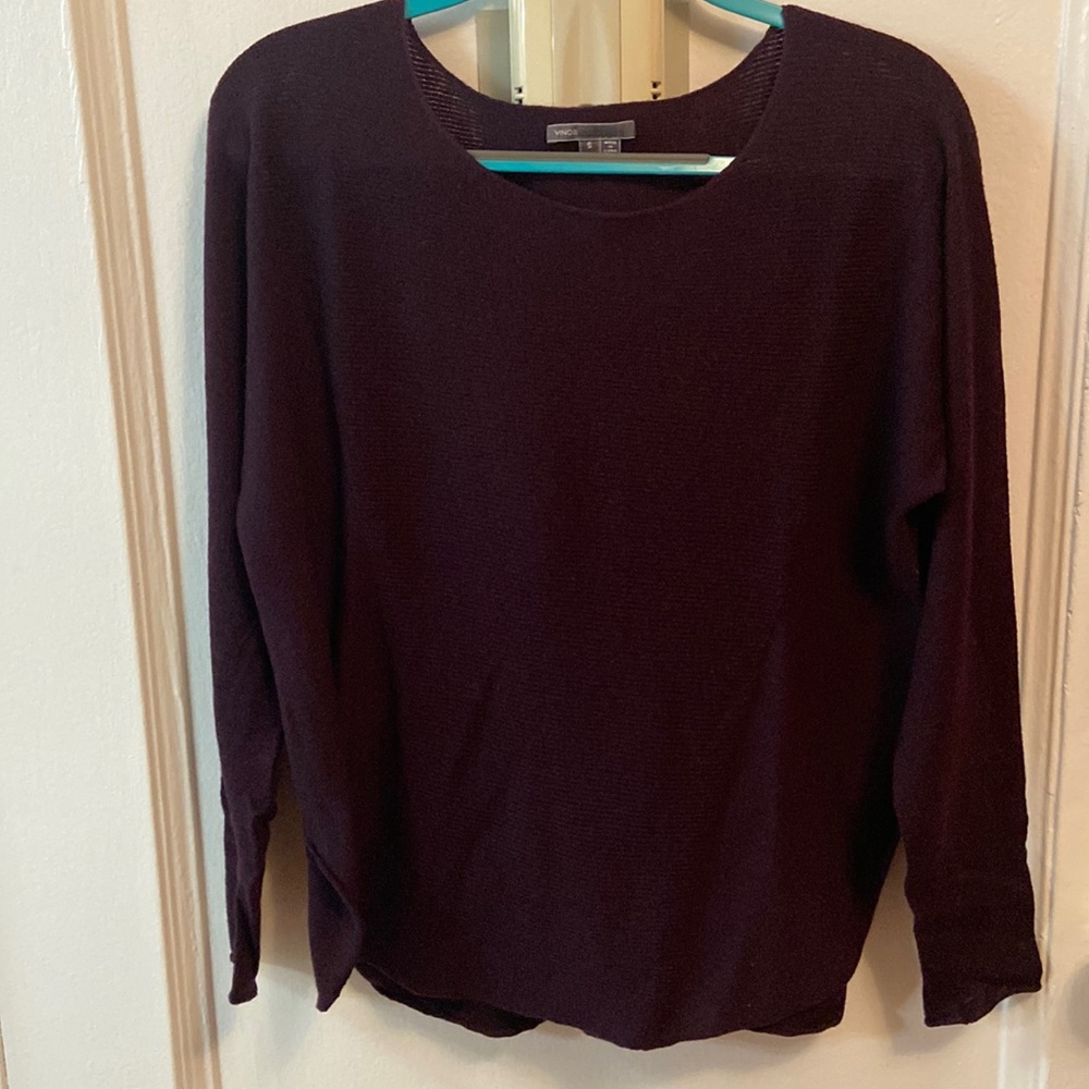 Vince size S eggplant wool 30% /cashmere 79% boxy sweater side splits below hip